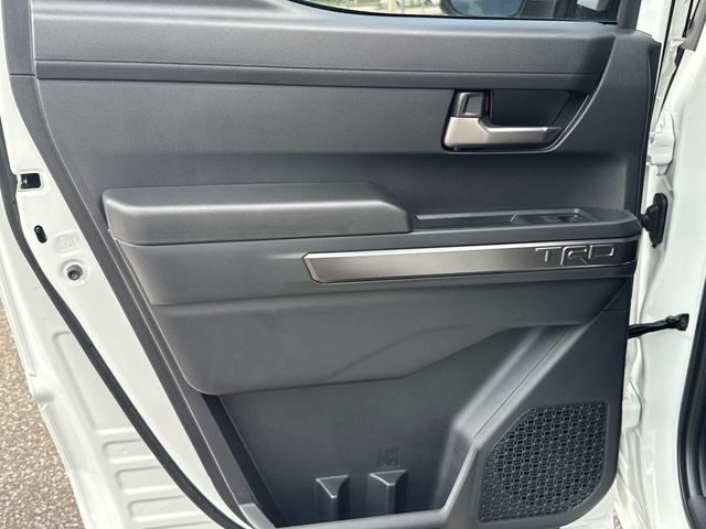 2025 Toyota Tacoma TRD Off Road - Photo 13