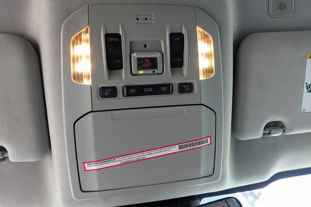 used 2023 Toyota Highlander car, priced at $34,099