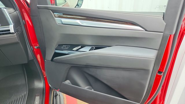 2025 Cadillac Escalade Premium Luxury - Photo 37