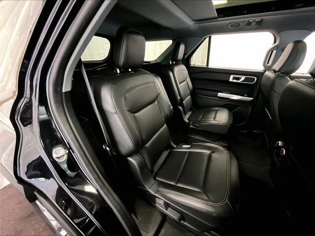 2023 Ford Explorer XLT Black at Grove City Ford
