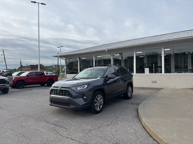 2019 Toyota RAV4 XLE Premium photo