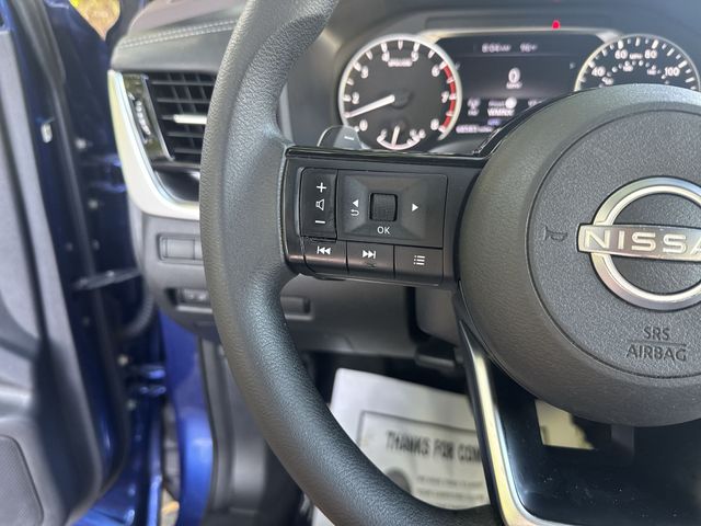 Used 2022 Blue Nissan SV image 16