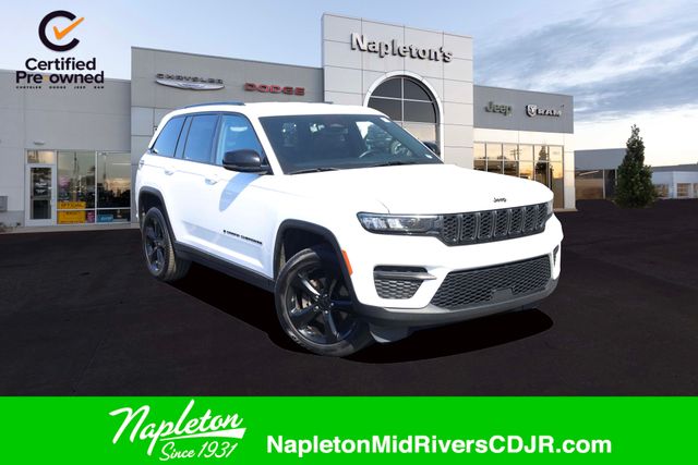 2022 Jeep Grand Cherokee Altitude 4WD