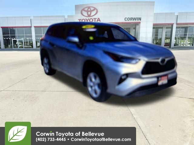 2024 Toyota Highlander LE AWD