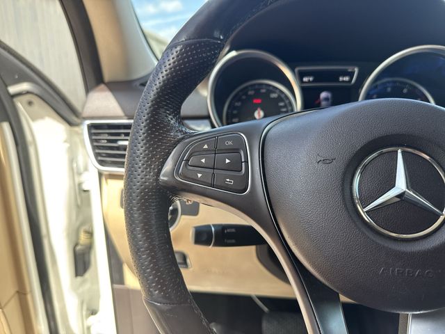 Used 2018 White Mercedes-Benz GLE 350 image 18