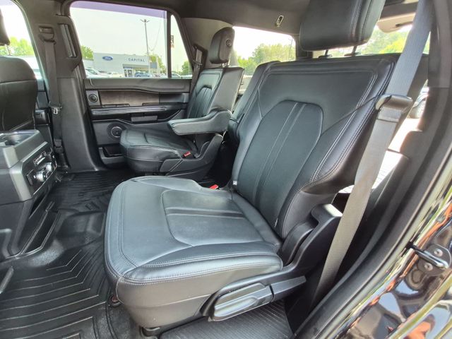 Used 2020 Black Ford Limited image 29