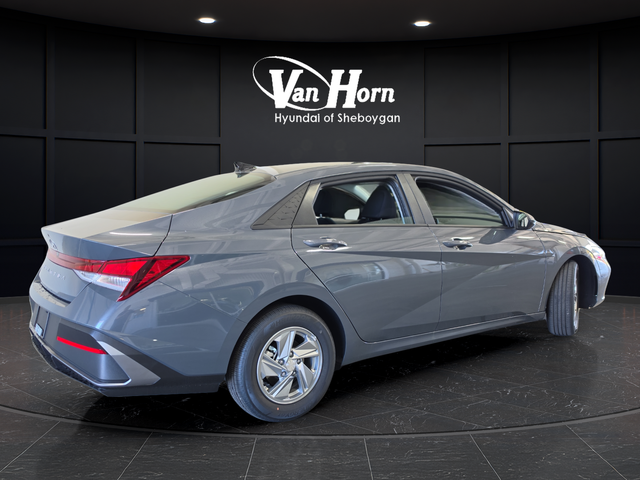 New 2026 Ecotronic Gray Hyundai SE image 7