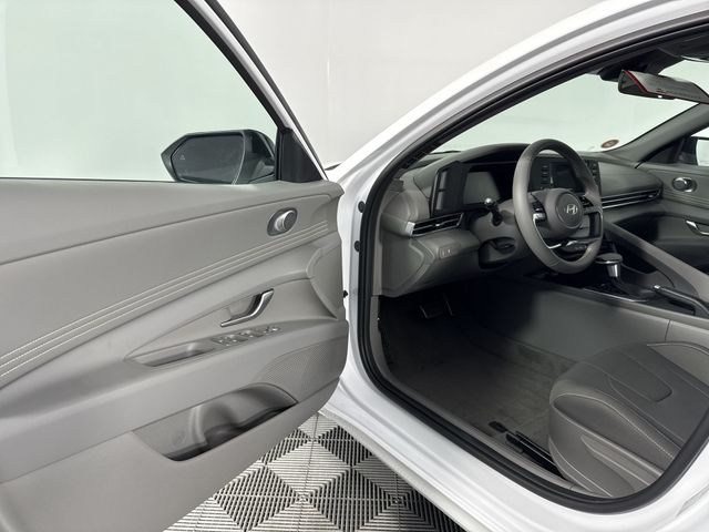 Used 2025 Hyundai Elantra For Sale in Indianapolis, IN