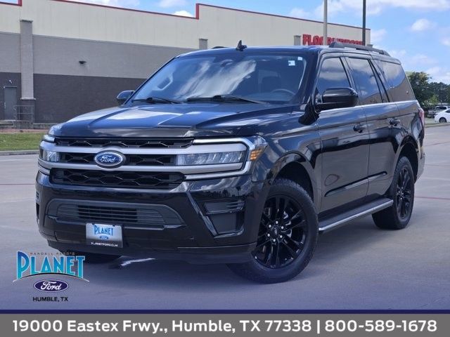 Black Metallic 2022 Ford Expedition SUV / Crossover 4X2 Automatic