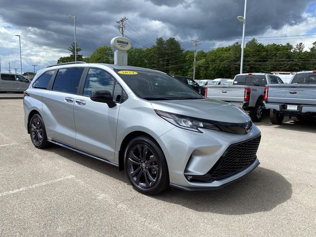 Celestial Silver Metallic 2025 Toyota Sienna XSE 7-Passenger FWD Minivan Front-Wheel Drive Continuously Variable Transmission