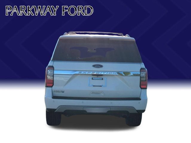 Used 2021 White Ford Limited image 4
