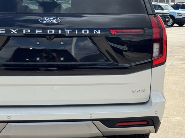 New 2026 White Ford Platinum image 9