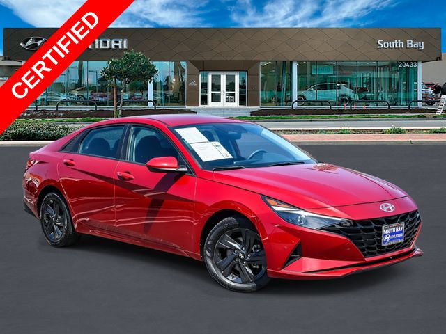 Scarlet Red Pearl 2022 Hyundai Elantra Sedan Front-Wheel Drive Continuously Variable Transmission