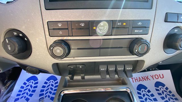 Used 2014 Sterling Gray Metallic Ford XLT image 16