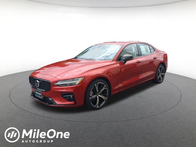 Fusion Red Metallic 2024 Volvo S60 B5 Plus Dark Theme AWD Sedan All-Wheel Drive Automatic