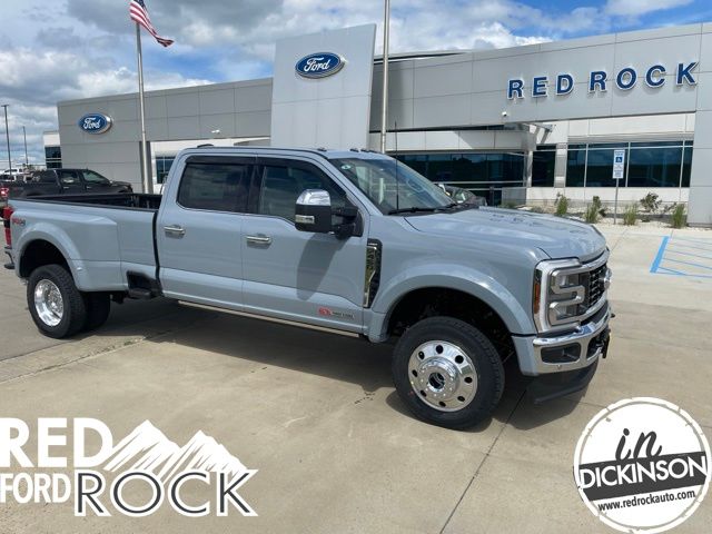 Glacier Gray Metallic Tri-Coat 2026 Ford F-450 Super Duty Pickup Truck Four-Wheel Drive Automatic