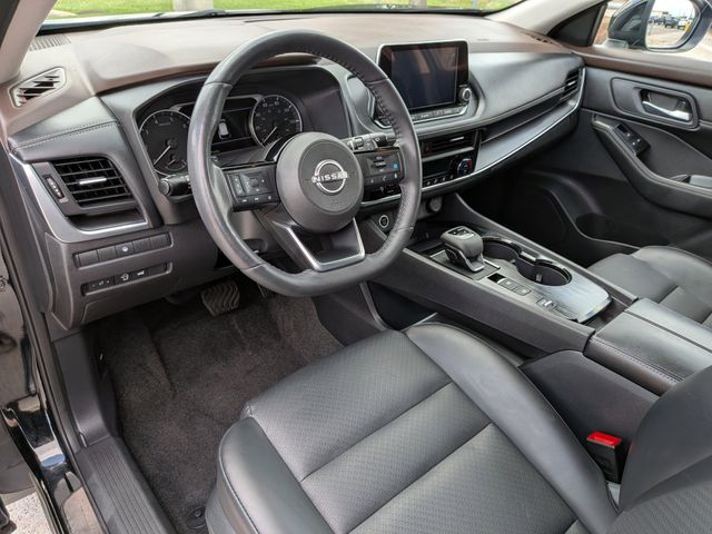2023 Nissan Rogue SV - 11
