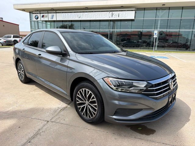 Platinum Gray Metallic 2019 Volkswagen Jetta Sedan Front-Wheel Drive 8-Speed Automatic