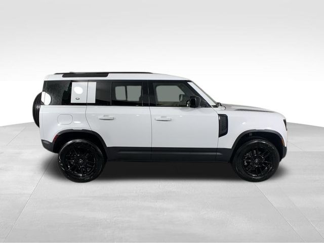 2024 Land Rover Defender 110 S 5