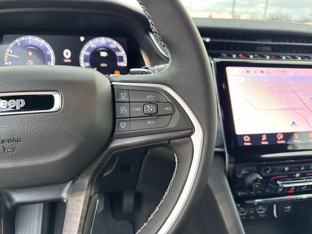 New 2025 White Jeep Limited image 14