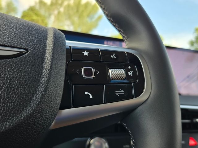 2027 Genesis Gv70