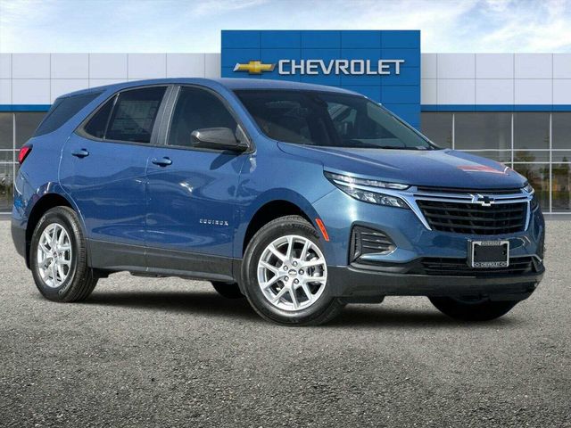 2024 Chevrolet Equinox LS 2