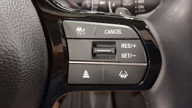 Used 2025 Honda Pilot SUV