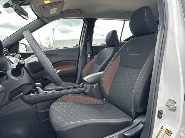 Used 2024 White Nissan SR image 15