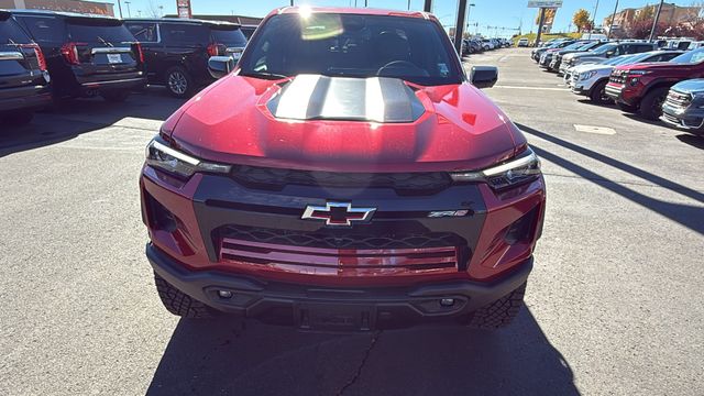 2024 Chevrolet Colorado ZR2 8