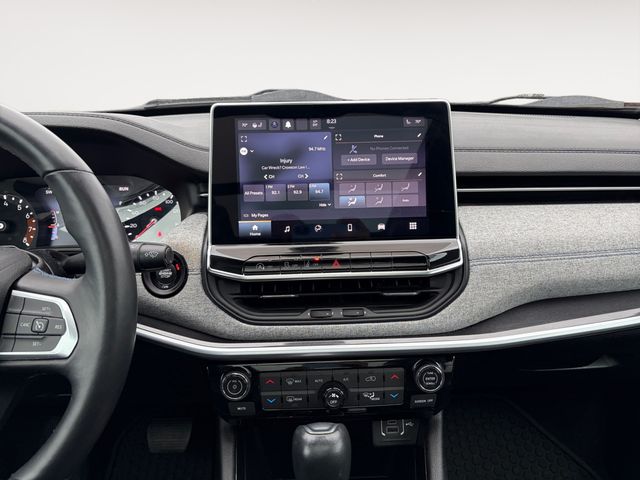 Used 2022 Gray Jeep Latitude image 15