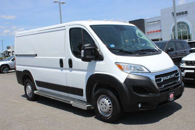Bright White Clearcoat 2025 RAM ProMaster Van Front-Wheel Drive 9-Speed Automatic