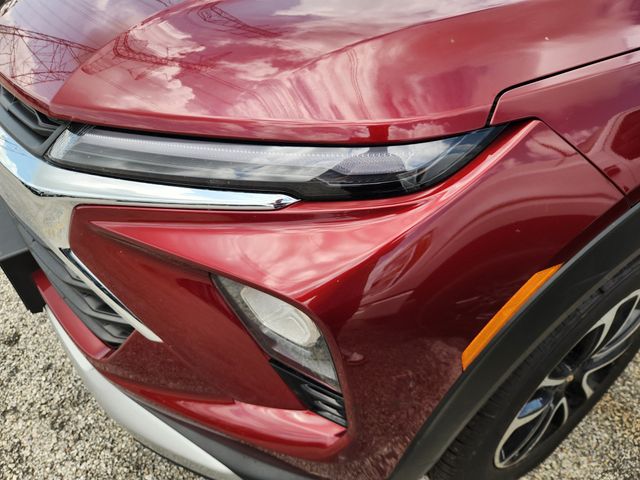 2025 Chevrolet TrailBlazer LT Red at Traditions Chevrolet