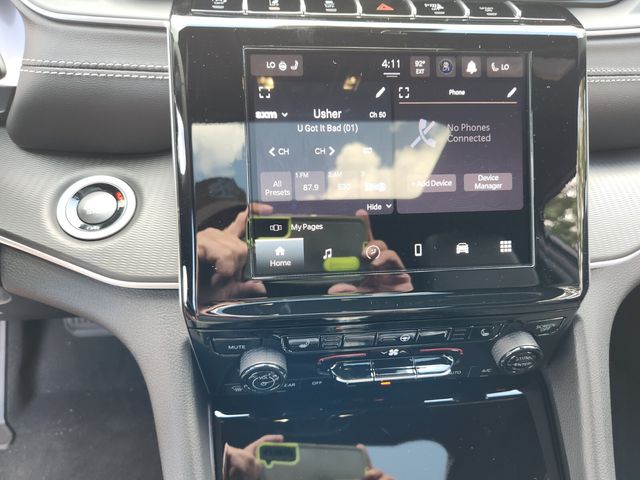 New 2025 Silver Jeep Altitude X image 29