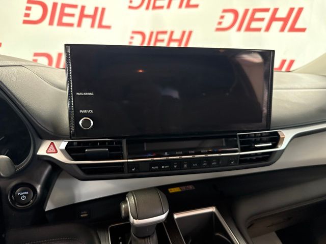 Used 2025 Toyota Sienna Van