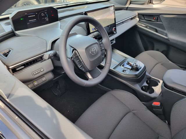 2026 Toyota C-HR SE - Photo 5
