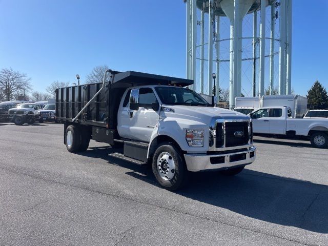 2025 Ford F-650 Super Duty 