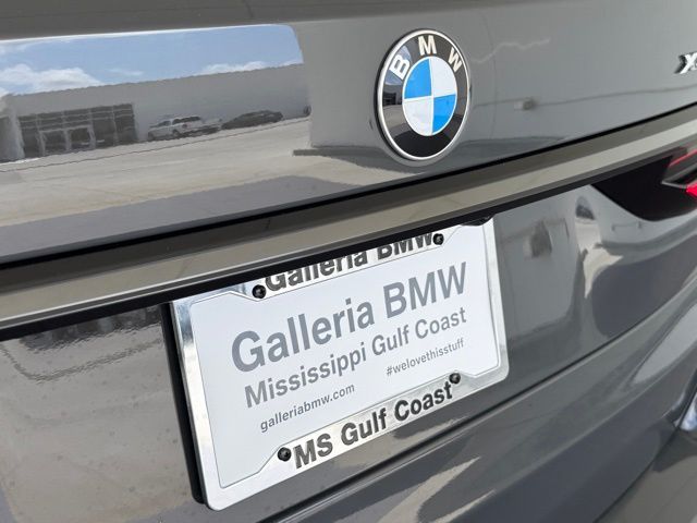 2026 BMW X7 40i - Photo 16