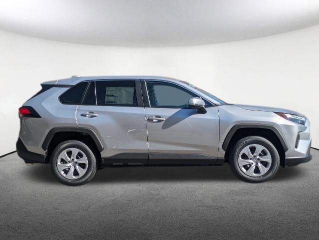 2024 Toyota RAV4 LE 3