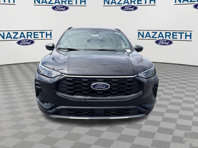 used 2023 Ford Escape car, priced at $24,999