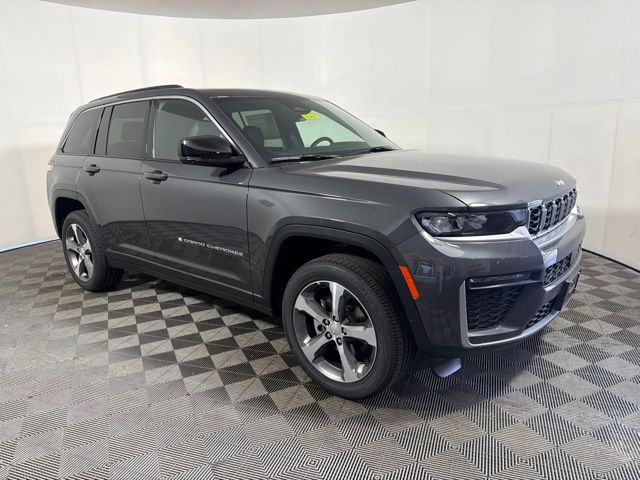 Gray Metallic 2026 Jeep Grand Cherokee SUV / Crossover Four-Wheel Drive 8-Speed Automatic