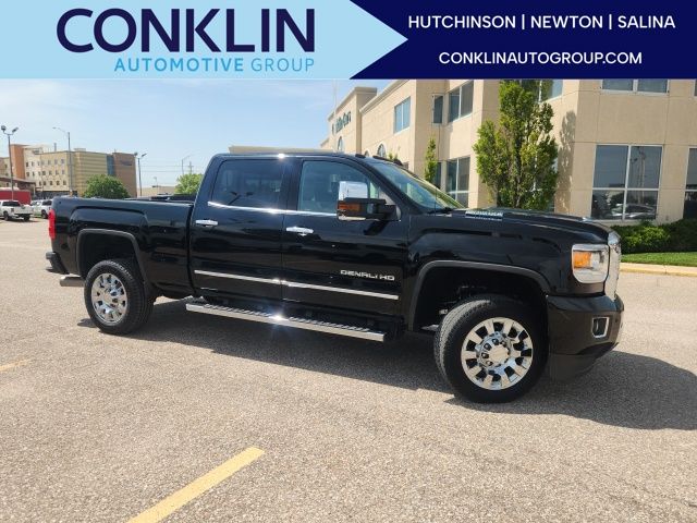 Onyx Black 2018 GMC Sierra 2500HD Pickup Truck Four-Wheel Drive 6-Speed Automatic