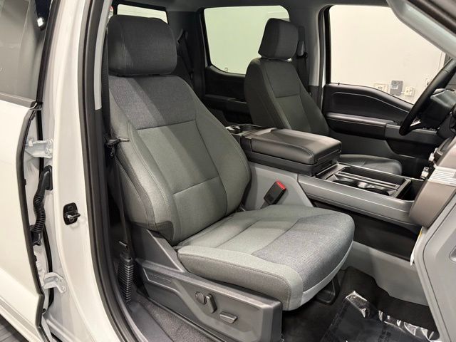2025 Ford F-150 XLT photo