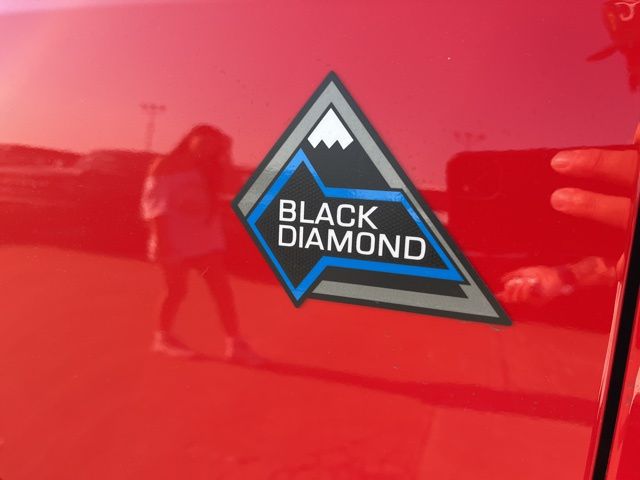 2024 Ford Bronco Black Diamond 4