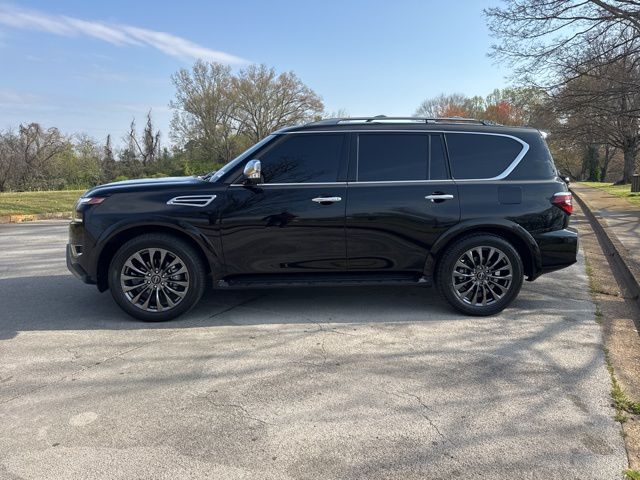 Used 2024 Black Nissan Platinum image 4