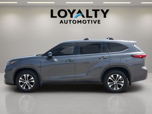 Used 2021 Toyota Highlander SUV