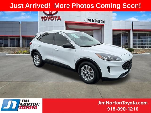 2022 Ford Escape SE FWD's photo