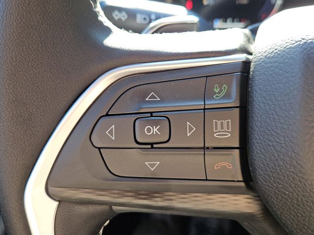 2026 Jeep Grand Cherokee L Laredo 4x2