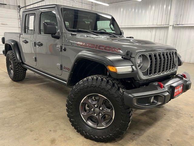 Gray Clearcoat 2021 Jeep Gladiator Pickup Truck Four-Wheel Drive 8-Speed Automatic