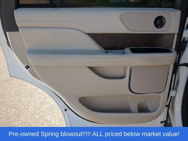 Used 2020 White Lincoln Reserve image 37