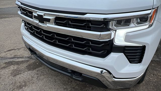 2024 Chevrolet Silverado 1500 LT 9